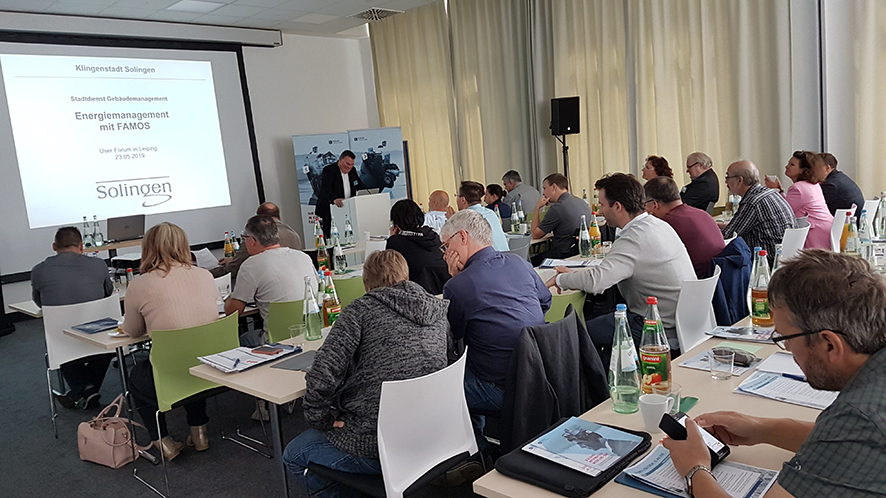 Foto FAMOS User Forum 2019: Anmoderation des Vortrags zum erfolgreichen Energiemanagement mit FAMOS in Solingen