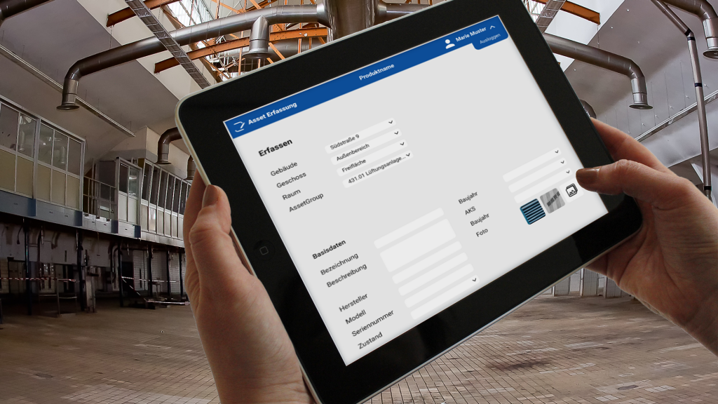 Visualisierung "Asset Erfassung": mit Tablet in Werkshalle unterwegs