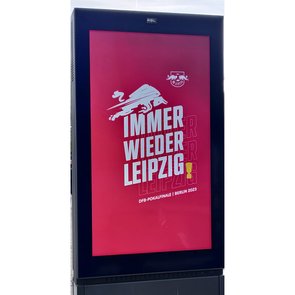 Unterwegs in Leipzig, RBL-Werbebanner: "Immer wieder Leipzig"
